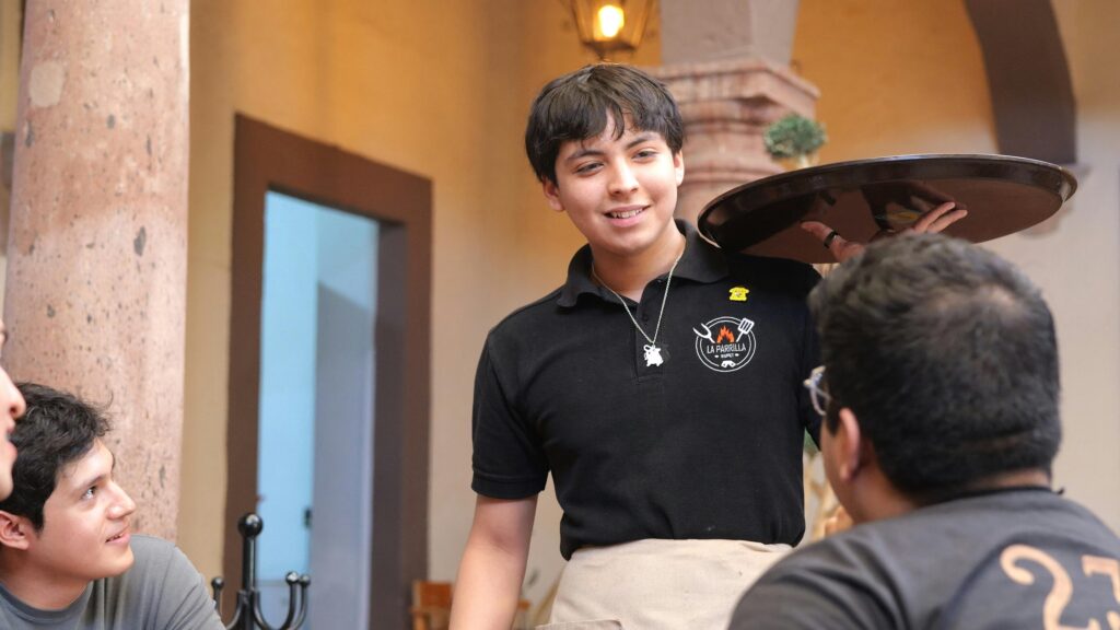 Waiter Jobs in Dubai 2026 – Hotel Restaurant Service Staff